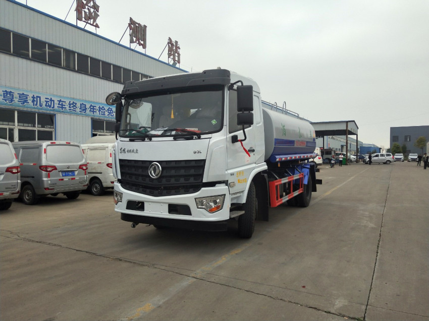 ����15����ˮ܇�S��ֱ�N������15����ˮ܇���a(ch��n)�N�ۣ��������F(tu��n)