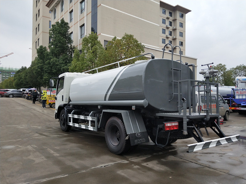 �����|�L(f��ng)10����ˮ܇,10������ˮ܇