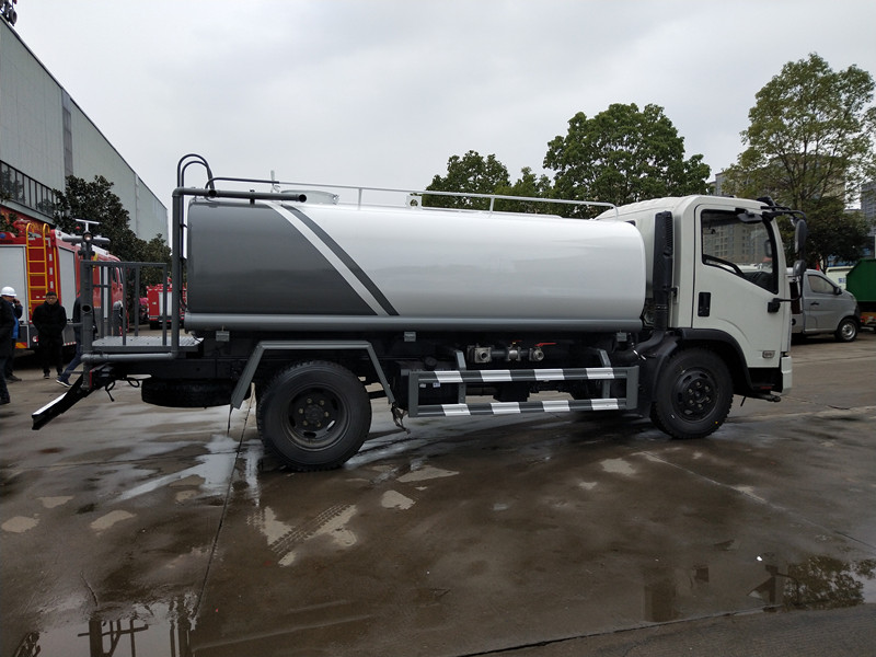 �����|�L(f��ng)10����ˮ܇,10������ˮ܇