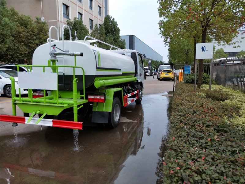 �|�L(f��ng)С������5����ˮ܇(ch��)