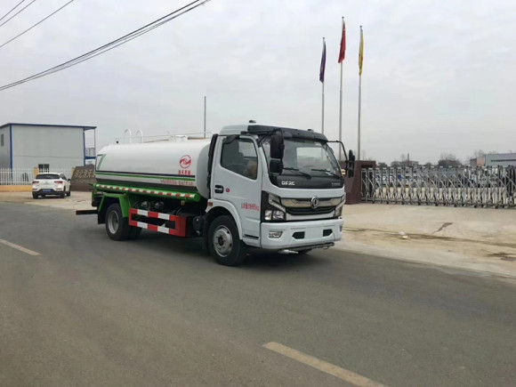 ��ͬ��ˮ܇(ch��)�S(ch��ng)�ң���ͬ��ˮ܇(ch��)�r(ji��)�񣬳�����ˮ܇(ch��)�S(ch��ng)��ֱ�N(xi��o)