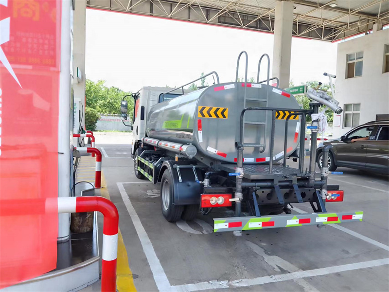 ����130ƥ�R����ˮ܇-����5����ˮ܇-����ӯͨ