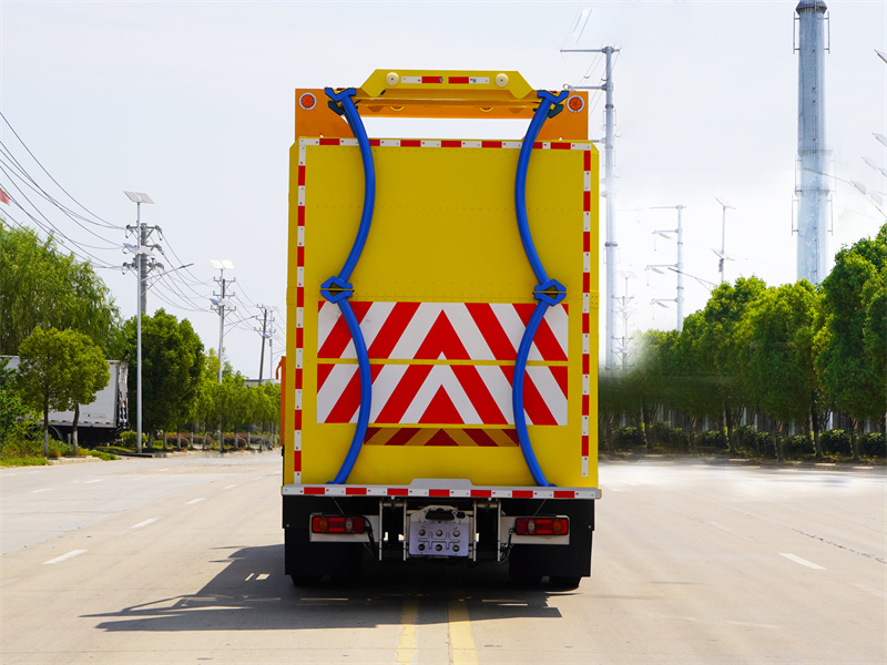 �|�L(f��ng)�A����ٷ�ײ���_܇-�S�Ƹ��ٹ�·��ײ܇