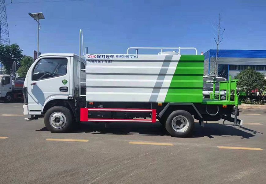 東風福瑞卡抑塵灑水車