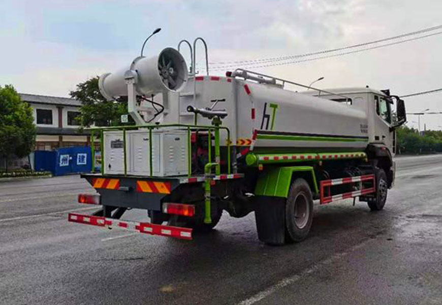 �������12��������ˮ܇����D