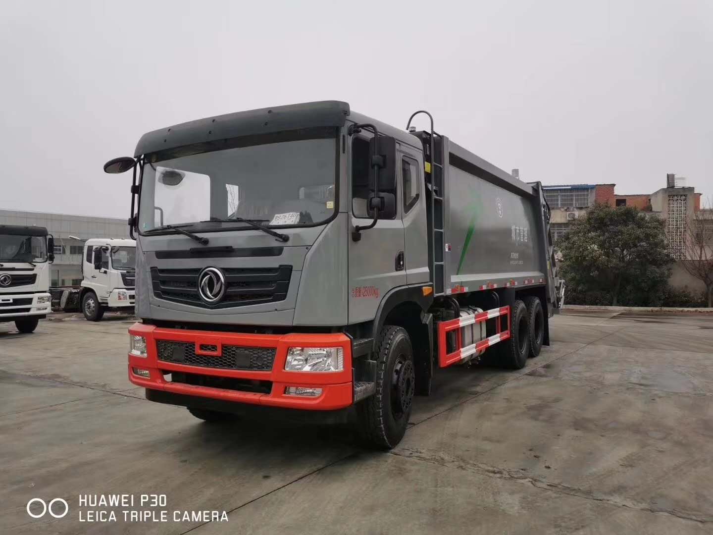 �|�L(f��ng)18�����b���s����܇�DƬ